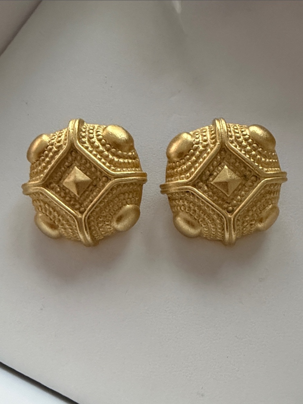 ALFRED SUNG Gold-Tone Ornate Dome Clip Earrings
